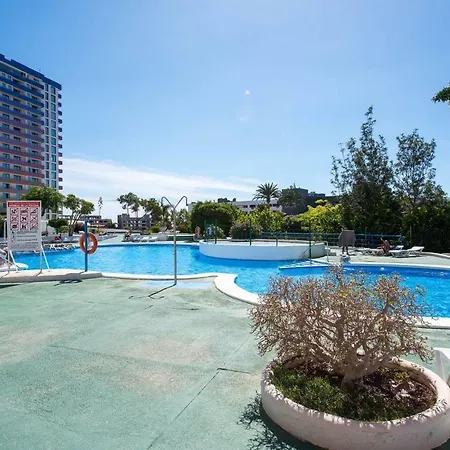 1204 Spectacular View Studio Refurbished New *