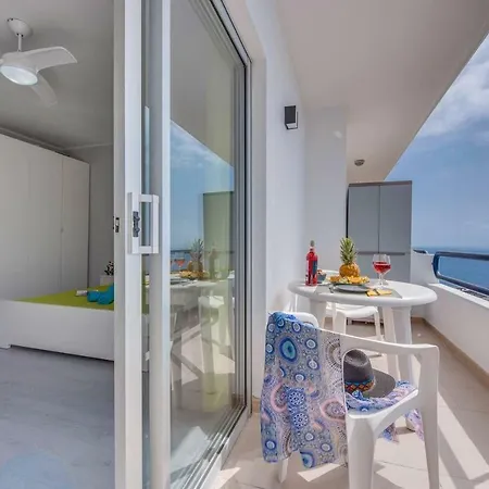 Apartment 1204 Spectacular View Studio Refurbished New